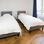 Spacious And Bright Apt At The Arc De Triomphe